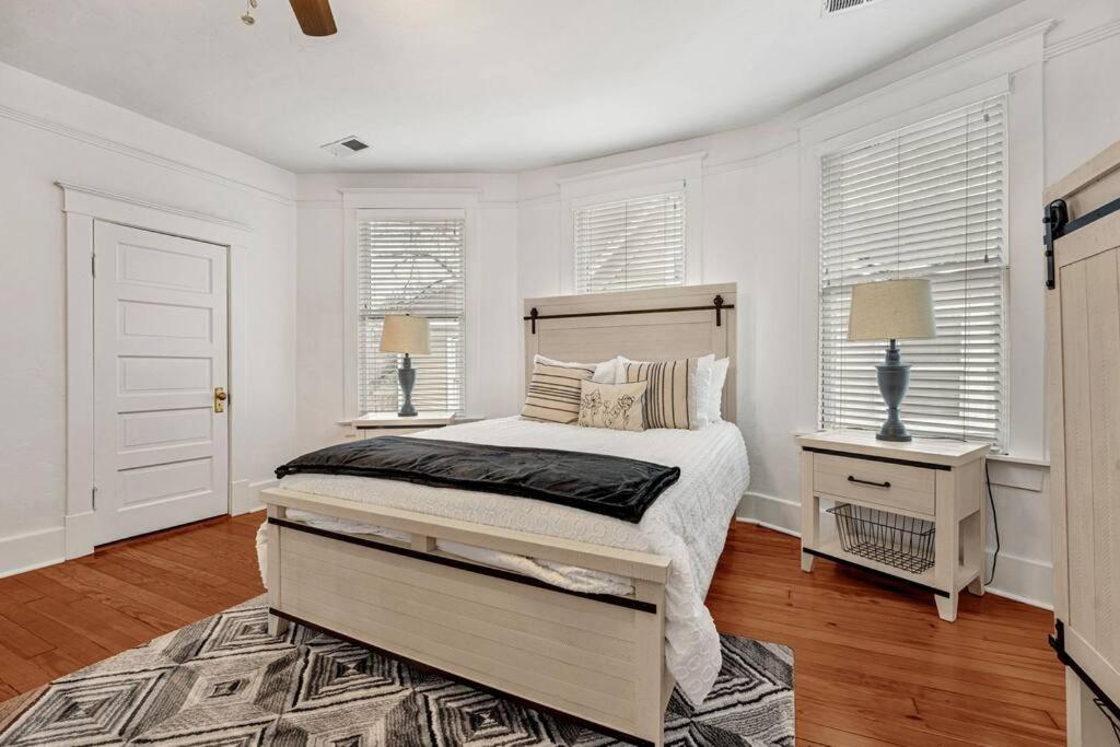 ממפיס Exquisite Two-Story Home Located In Midtown מראה חיצוני תמונה