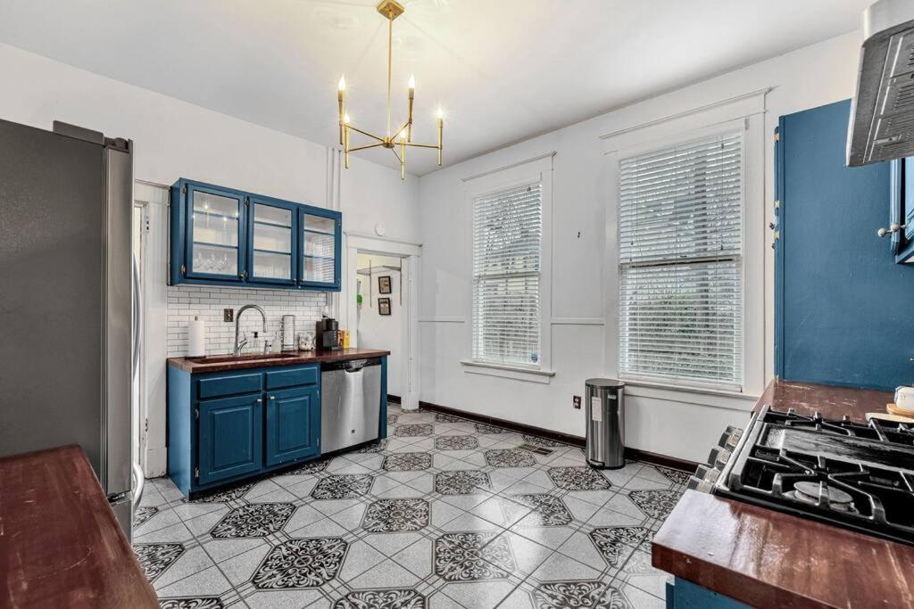 ממפיס Exquisite Two-Story Home Located In Midtown מראה חיצוני תמונה