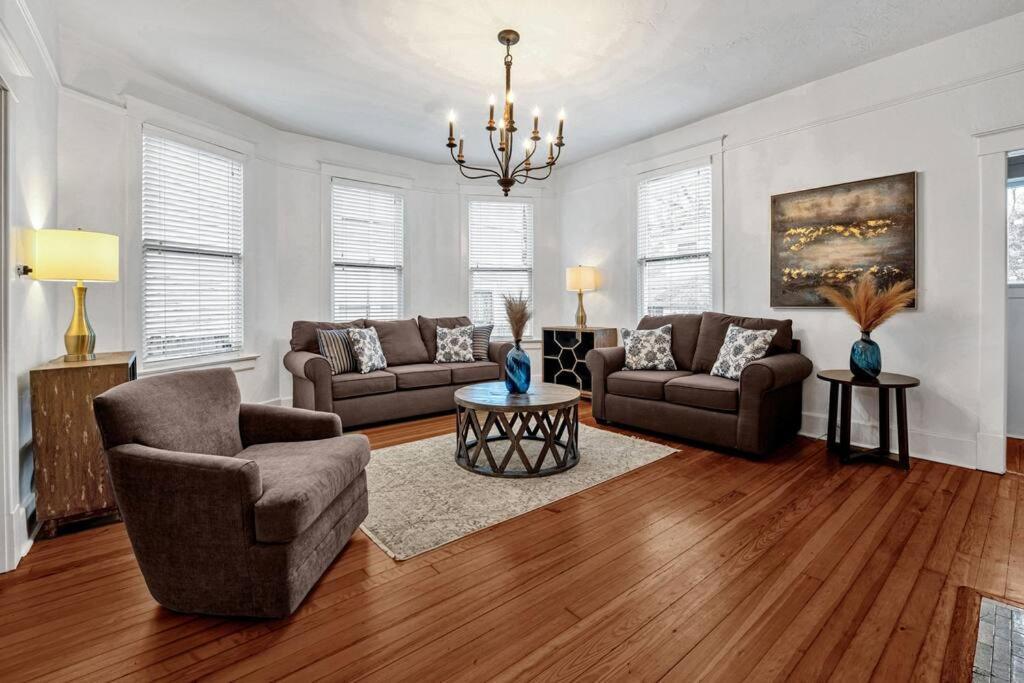 ממפיס Exquisite Two-Story Home Located In Midtown מראה חיצוני תמונה