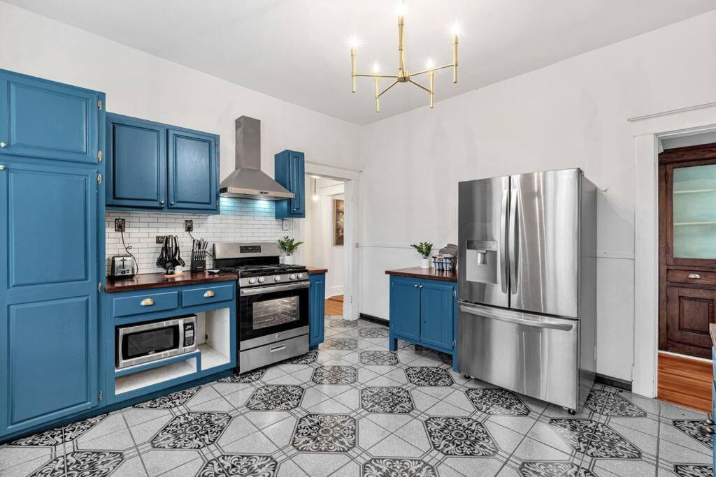 ממפיס Exquisite Two-Story Home Located In Midtown מראה חיצוני תמונה